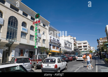 San Pedro de Alcantara, Province de Malaga Costa del Sol Espagne, rue Main Banque D'Images