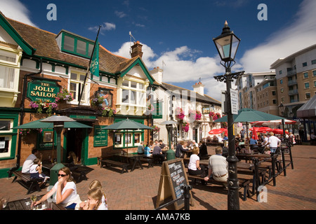 Poole Dorset UK Old Town Quay Jolly Sailor et Lord Nelson mer maisons publiques Banque D'Images