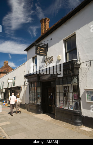 West Sussex South Downs Midhurst North Street Boots the Chemist Banque D'Images