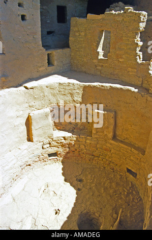 Des ruines indiennes magnifiquement préservé et les objets peuvent être vus dans le Parc National de Mesa Verde dans le sud-ouest américain. Banque D'Images