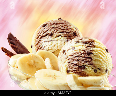 Glace au chocolat banane, close-up Banque D'Images