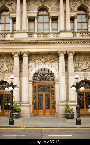 Porte à la Glasgow City Chambers à George Square Banque D'Images