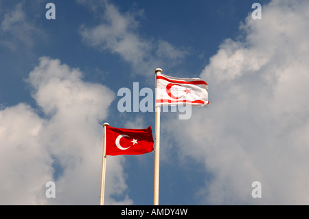 Les drapeaux de la Turquie et Chypre Northeren Banque D'Images