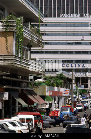 Scène de rue, quartier du Plateau , Abidjan , Côte d'Ivoire Banque D'Images