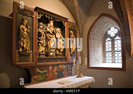 Retable en bois de la Madone et l'enfant Jésus Saint Pierre et Saint Paul church Detwang Allemagne Banque D'Images