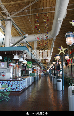 Intérieur de Riverwalk food court New Orleans Louisiana USA Novembre 2007 Banque D'Images