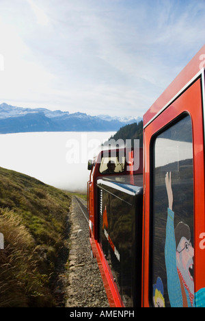 Train de montagne Rothorn Bahn entre Brienz et Brienzer Rothorn SUISSE ALPES pic s Banque D'Images