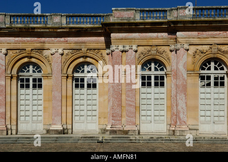 Détail du Grand Trianon dans le parc du château de Versailles Paris France Europe Banque D'Images