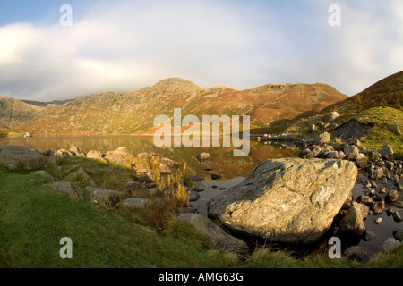 L'aube d'automne plus de Easedale à Tarn Tarn et Slapestone vers Crag bord Lake District, Cumbria Banque D'Images