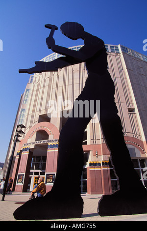 Hammering Man Sculpture Musée d'Art de Seattle Seattle Washington Donald Borofsky Sculpteur Banque D'Images