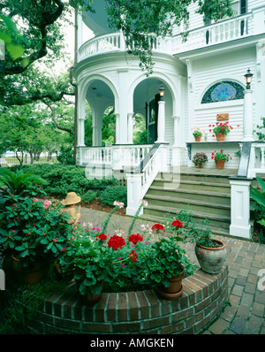 Deux Meeting Street Inn vers 1892. Ce manoir de style Queen Anne donne sur la batterie dans la ville historique de Charleston, Caroline du Sud, USA Banque D'Images