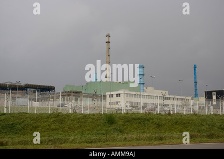 Réacteur à eau légère pour l'usine de retraitement de combustible nucléaire de l'uranium et du plutonium exploitées par Cogema La Hague Normandie France Banque D'Images