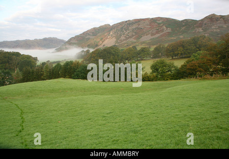 Tôt le matin, vue sur peu de Langdale, Lake District, Angleterre Banque D'Images