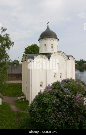 Eglise St Georges, staraïa ladoga, l'oblast de Léningrad, en Russie. Banque D'Images