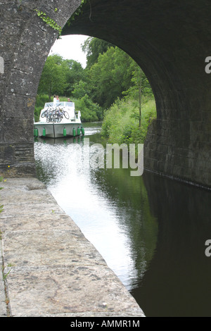 Plaisir sur le croiseur canal près de Lough Allen, Drumshanbo County Leitrim, République d'Irlande Banque D'Images