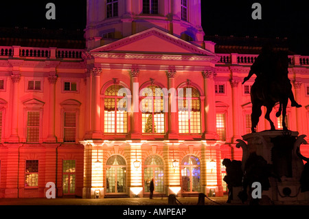 Le Palais de Charlottenburg Berlin illuminée la résidence d'été de la rois Prussiens construit de 1695 à 1713 Banque D'Images