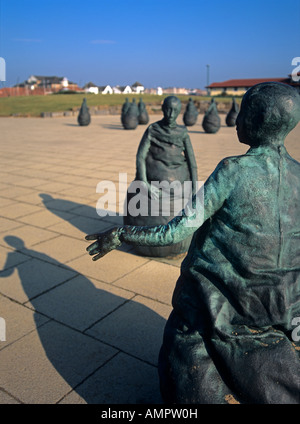 Morceau de conversation par Juan Munoz dans South Shields Tyne et Wear Banque D'Images