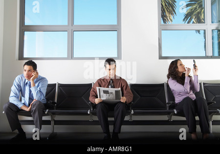 Les gens d'affaires dans la zone d'attente Banque D'Images