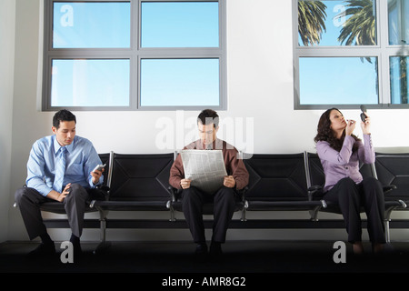 Les gens d'affaires dans la zone d'attente Banque D'Images