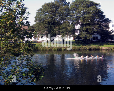 Racing Scull sur la Tamise, Staines, Middlesex, England, GB, UK Banque D'Images