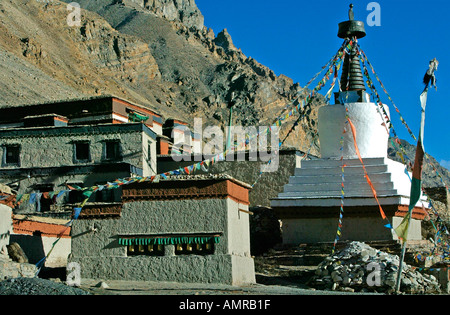 Monastère Rongbuk l'un des plus élevés au monde, à quelque cinq kilomètres du camp de base de l'Everest Himalaya Tibet Banque D'Images