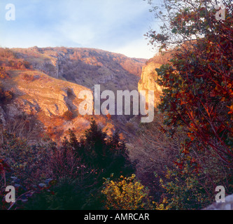 Les gorges de Cheddar au crépuscule de l'automne, Somerset, Angleterre Banque D'Images