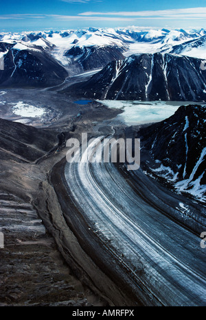 Vue aérienne de Norman Glacier, le lac Glacier, Mt Bataille Parc national Auyuittuq, Nunavut, Canada Banque D'Images