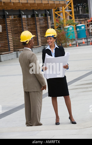 African Woman wearing hard hats Banque D'Images