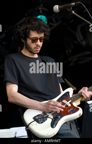 Mc Lord Magrao guitariste du Guillemot à Wychwood Festival 2007 Banque D'Images