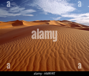 Les sables d'une dune de sable du Sahara, près de Hassi Labiad Afrique Maroc Banque D'Images