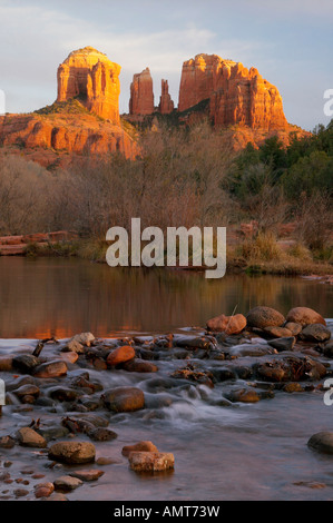 Le coucher du soleil, le Red Rock State Park, Red Rock Crossing, Oak Creek, Cathedral Rock, près de Sedona, Arizona, USA, Amérique du Nord. Banque D'Images