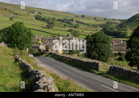 Regarder sur Thwaite Swale Dale Parc National des Yorkshire Dales Yorkshire Août 2006 Banque D'Images