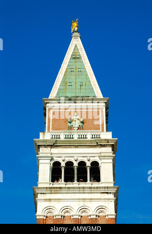 Le Campanile de l'horloge de la Place Saint-Marc, Venise, Italie Banque D'Images