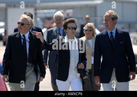 La princesse Anne se rendant sur Weymouth et Portland Sailing Academy, la Grande-Bretagne Dorset UK Banque D'Images