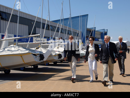 La princesse Anne se rendant sur Weymouth et Portland Sailing Academy, la Grande-Bretagne Dorset UK Banque D'Images