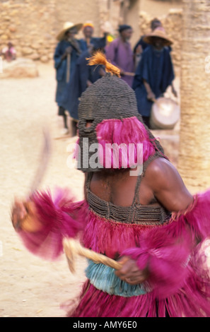 Danse des masques dogons, Tirelli, Mali Banque D'Images