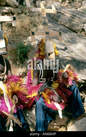 Mali, Dama Festival à Ireli danseurs tribaux masqués Banque D'Images