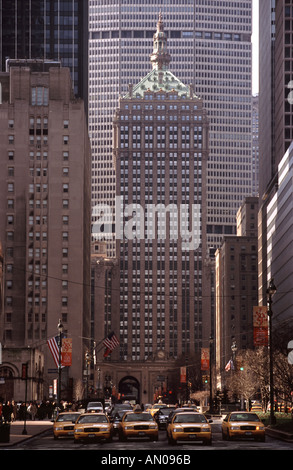 Park avenue et le MetLife Building New York Banque D'Images