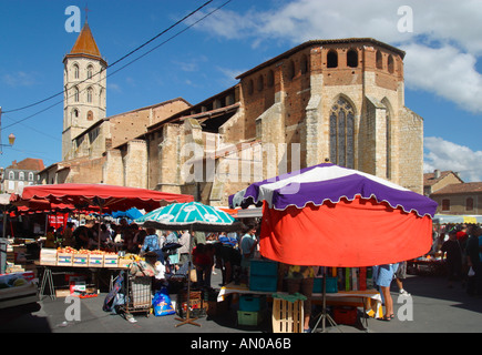 Jour de marché, Fleurance, Gers 32, Midi Pyrénées, France Banque D'Images