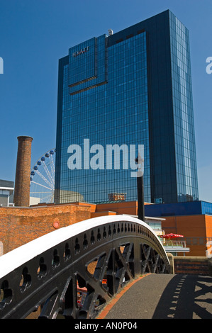 Hyatt Regency hôtel avec un pont-canal à Birmingham Banque D'Images