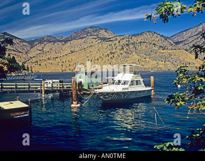 Vingt Mile Creek WASHINGTON STATE USA Vitesse Août bateau amarré dans vingt Mile Creek Banque D'Images