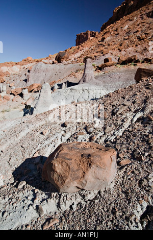 Cheminées dans le désert de l'Utah, Glen Canyon National zone de loisirs Banque D'Images