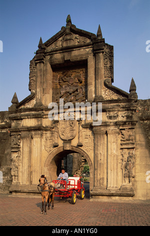 Philippines, Manille, l'entrée de Fort Santiago dans l'Intramuros Quartier Historique Banque D'Images