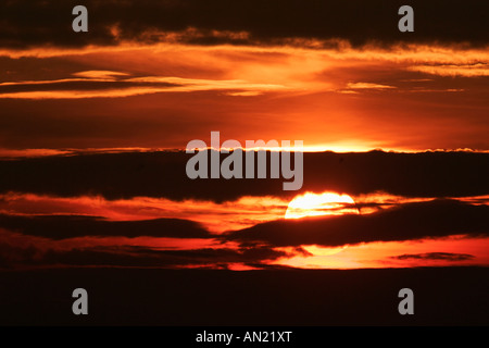 Coucher du soleil et nuages Wolken Sonnenuntergang Schwarzwald Deutschland Allemagne Banque D'Images