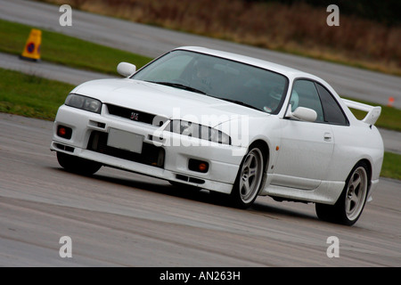 Nissan Skyline GTR blanche Banque D'Images