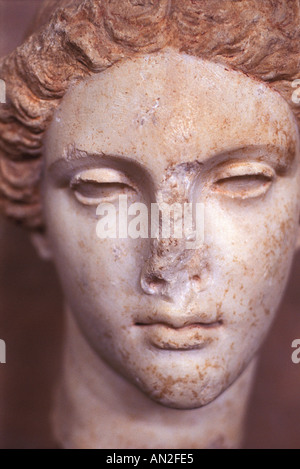 Statue de la déesse dans la Corinthe Antique Museum (Grèce) Banque D'Images