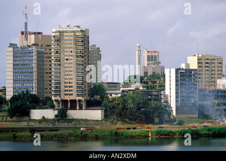 Vue sur l'horizon, Plateu District, Abidjan, Côte d'Ivoire Banque D'Images