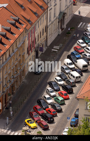 Vue aérienne de voitures en stationnement Ljubljana Slovénie Europe Banque D'Images