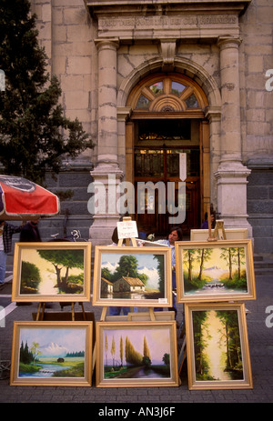 Vendeur de rue, le vendeur, la vente d'art, art, artiste, Peinture, peintures, Plaza de Armas, Santiago, Chili, Amérique du Sud Banque D'Images