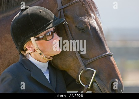 Grosse Pointe Woods Michigan un concurrent avec son cheval à La Grosse Pointe Hunt Club s Pony Show Banque D'Images